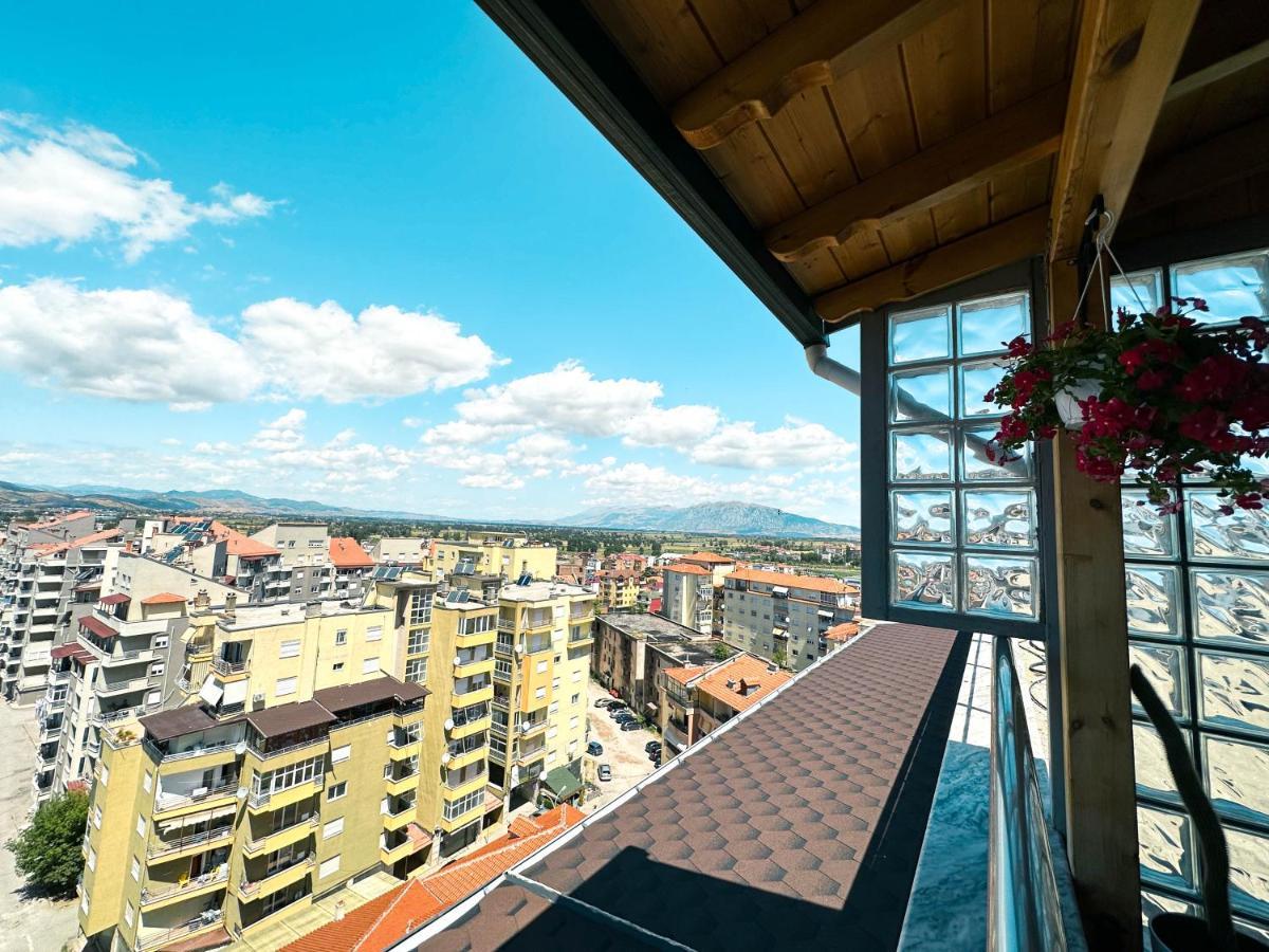 Apartamento Cozy Elegance Above Korca Exterior foto