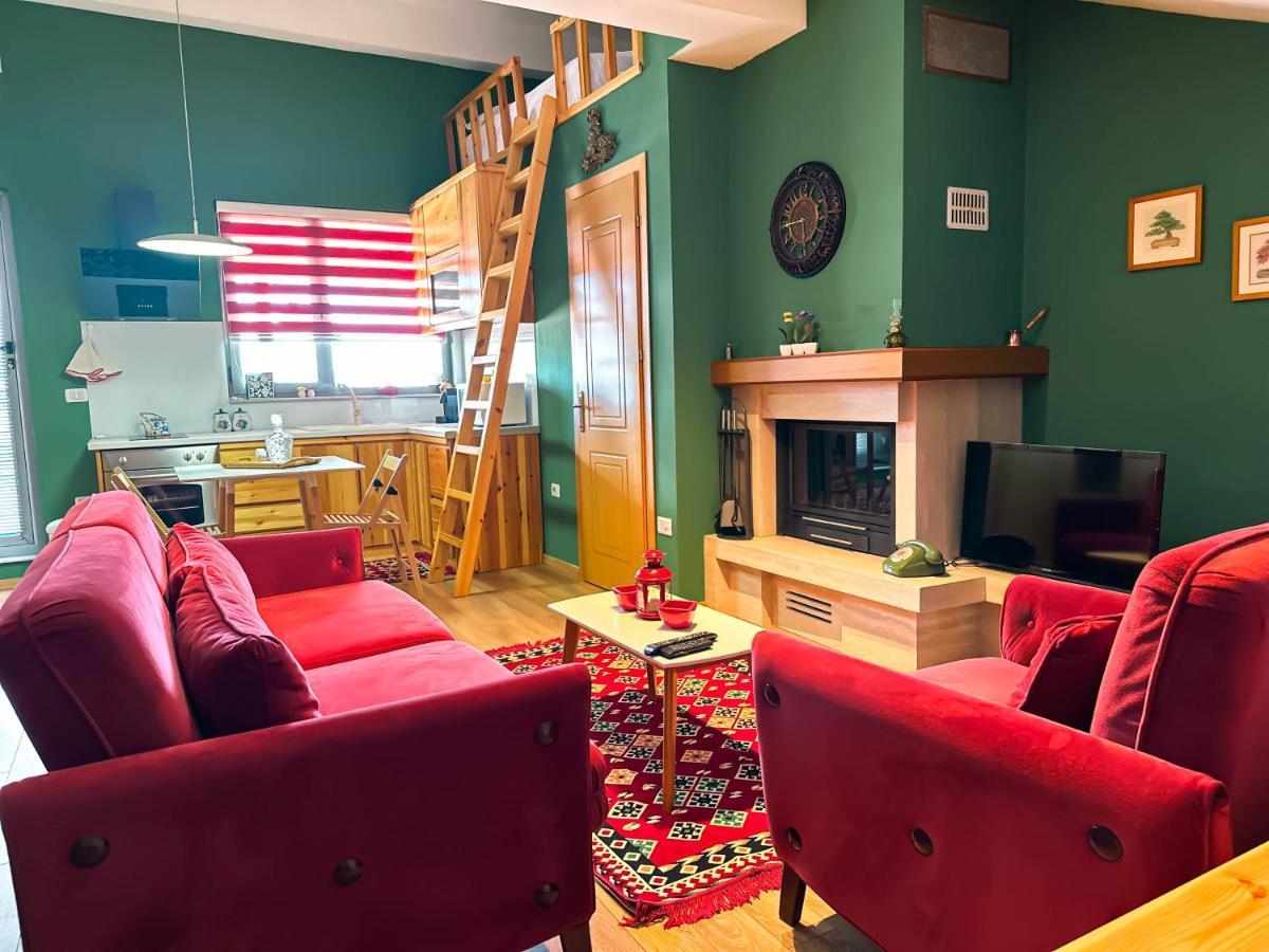Apartamento Cozy Elegance Above Korca Exterior foto